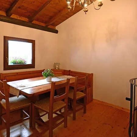 Casa Nicoletta Comfortable Holiday Holiday home Pianello Del Lario